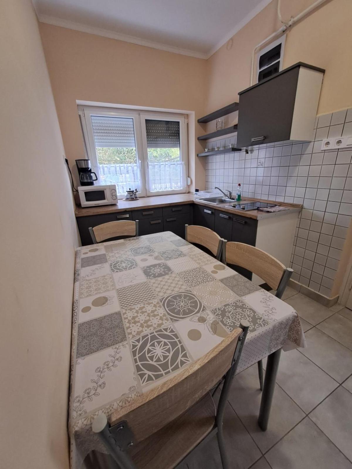 Berta Panzio Bed & Breakfast Hajduszoboszlo Room photo