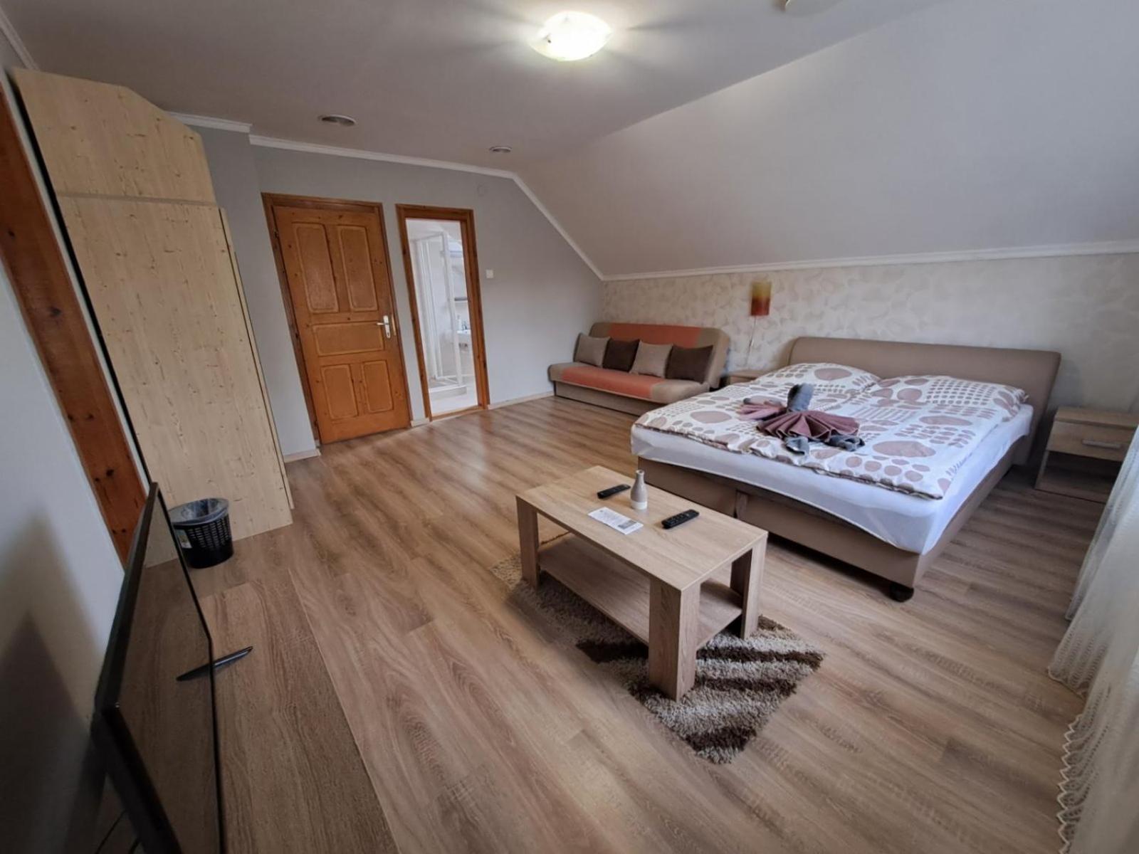 Berta Panzio Bed & Breakfast Hajduszoboszlo Room photo